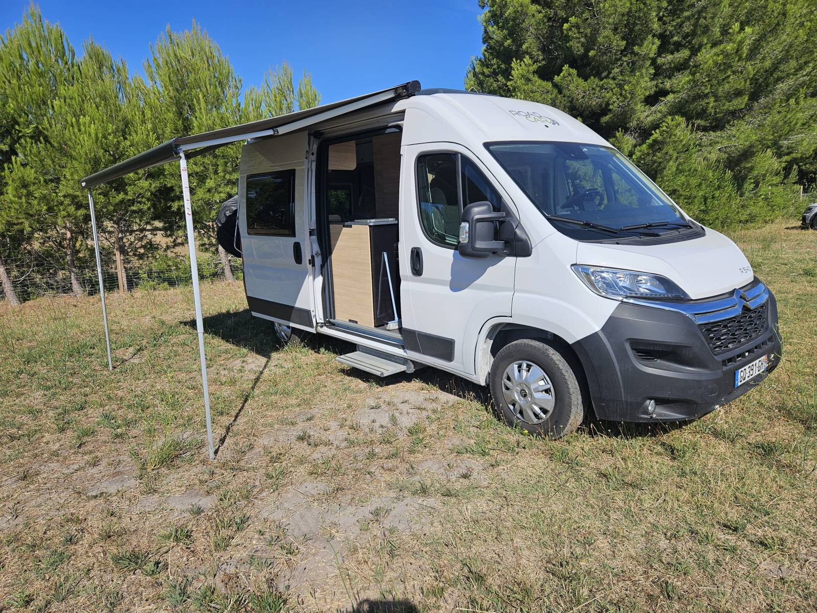 Fourgon POSSL ROAD CAR 540 sur un CITROEN JUMPER en 2,3 L 130 Ch avec 15351 Km visible sur PERTUIS dans le Vaucluse