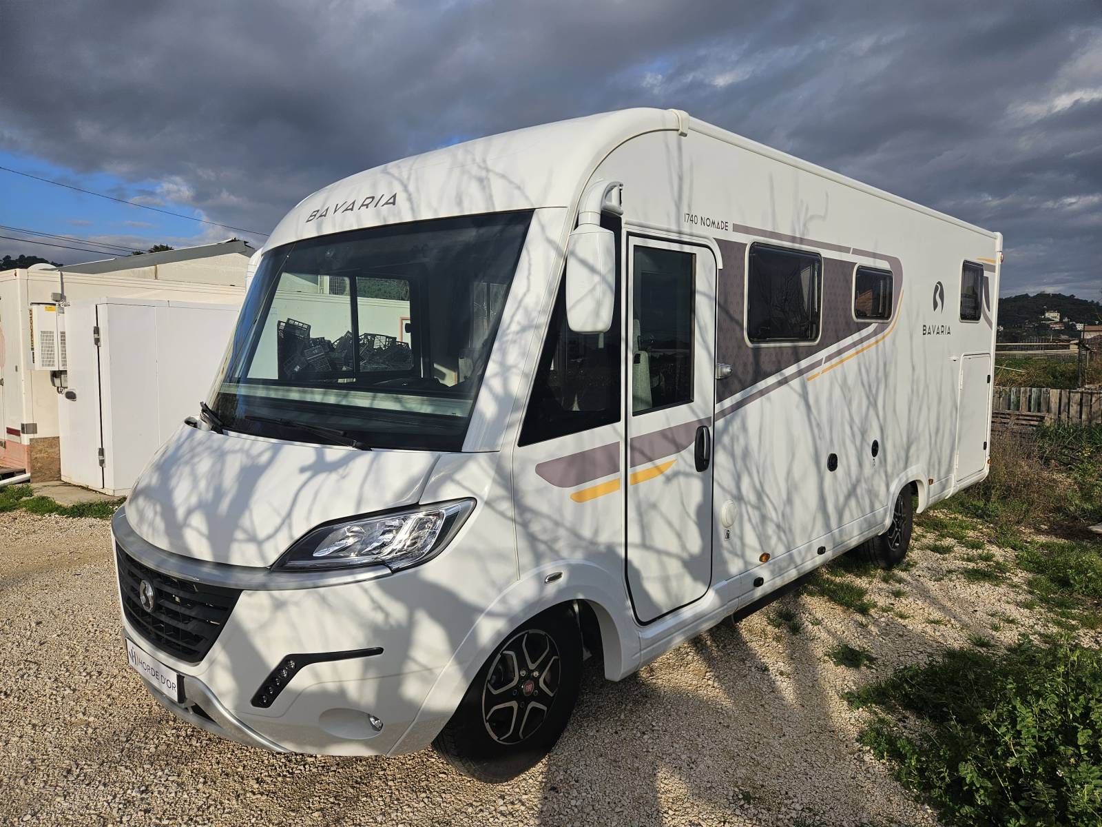 INTEGRAL BAVARIA I740FGJ Nomade plus de 2024, DUCATO en 2,2 L 180 Ch  Boite Automatique, avec 29100 Km, véhicule haut de gamme, visible sur HYERES dans le VAR (83).